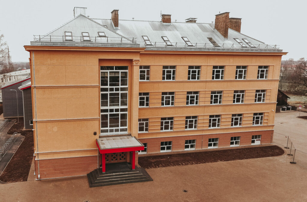 Valmieras Viestura vidusskola (foto: Armands Miķelsons)
