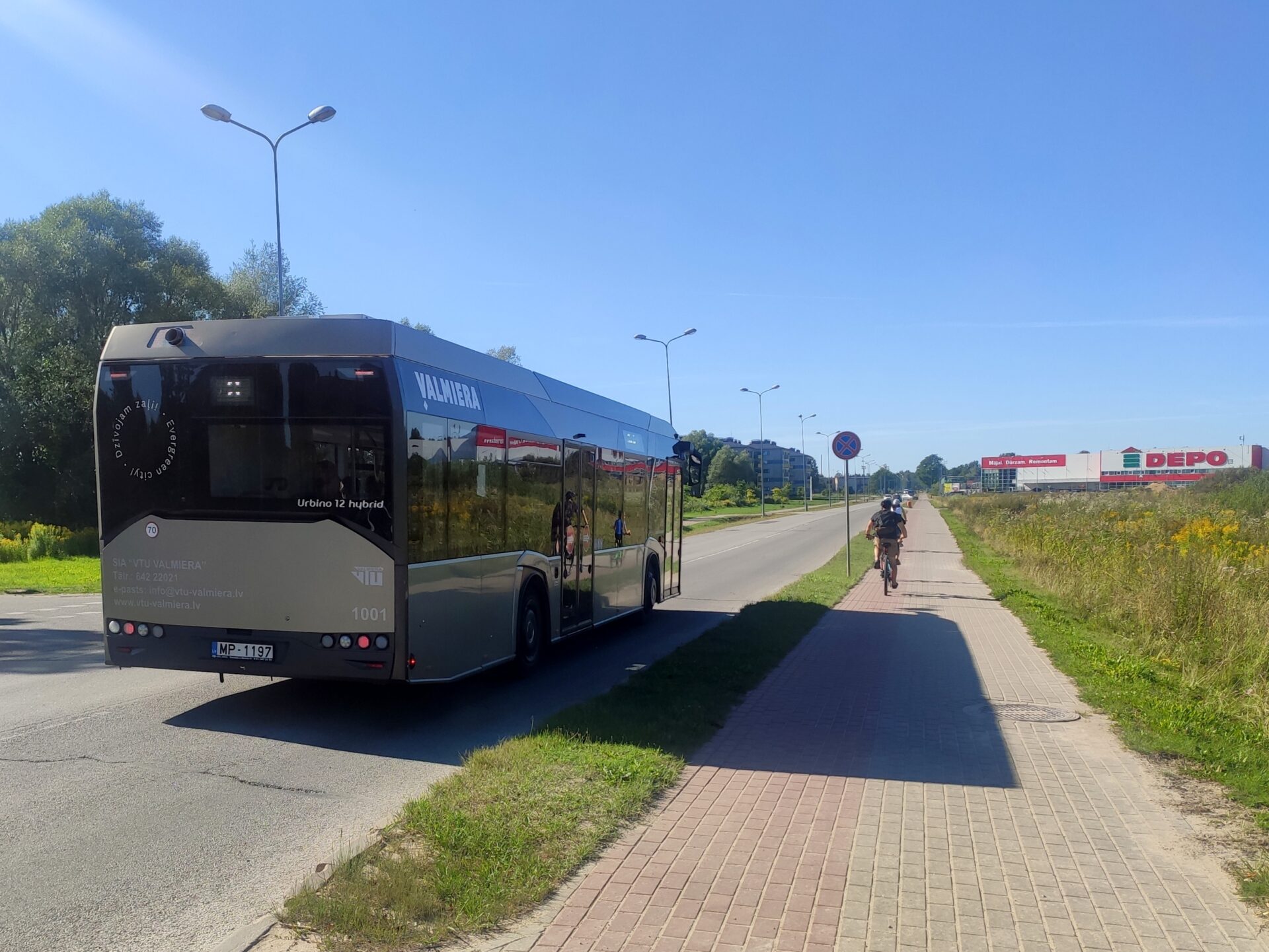 Atsāks kursēt Valmieras pilsētas 12. maršruta un 15. maršruta autobusi