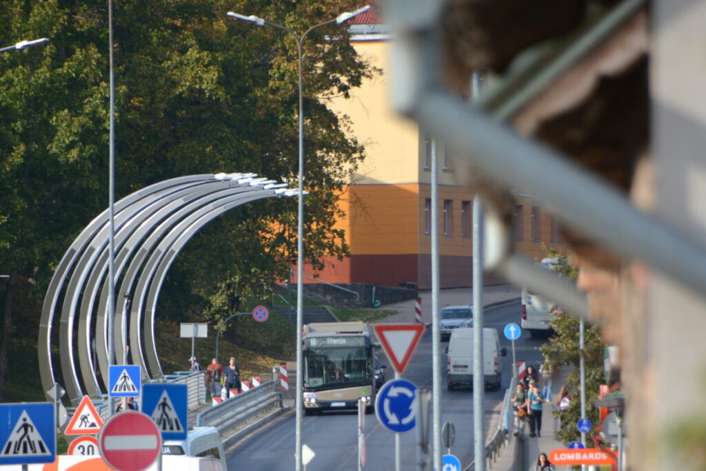 Izmaiņas Valmieras pilsētas 18. maršruta autobusu kustībā