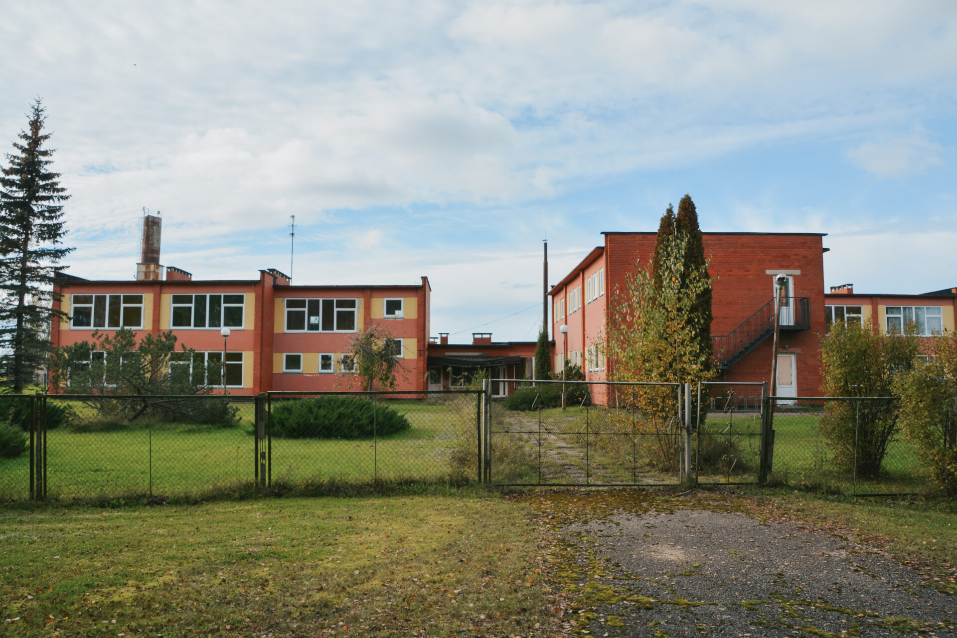 Plāņu skola