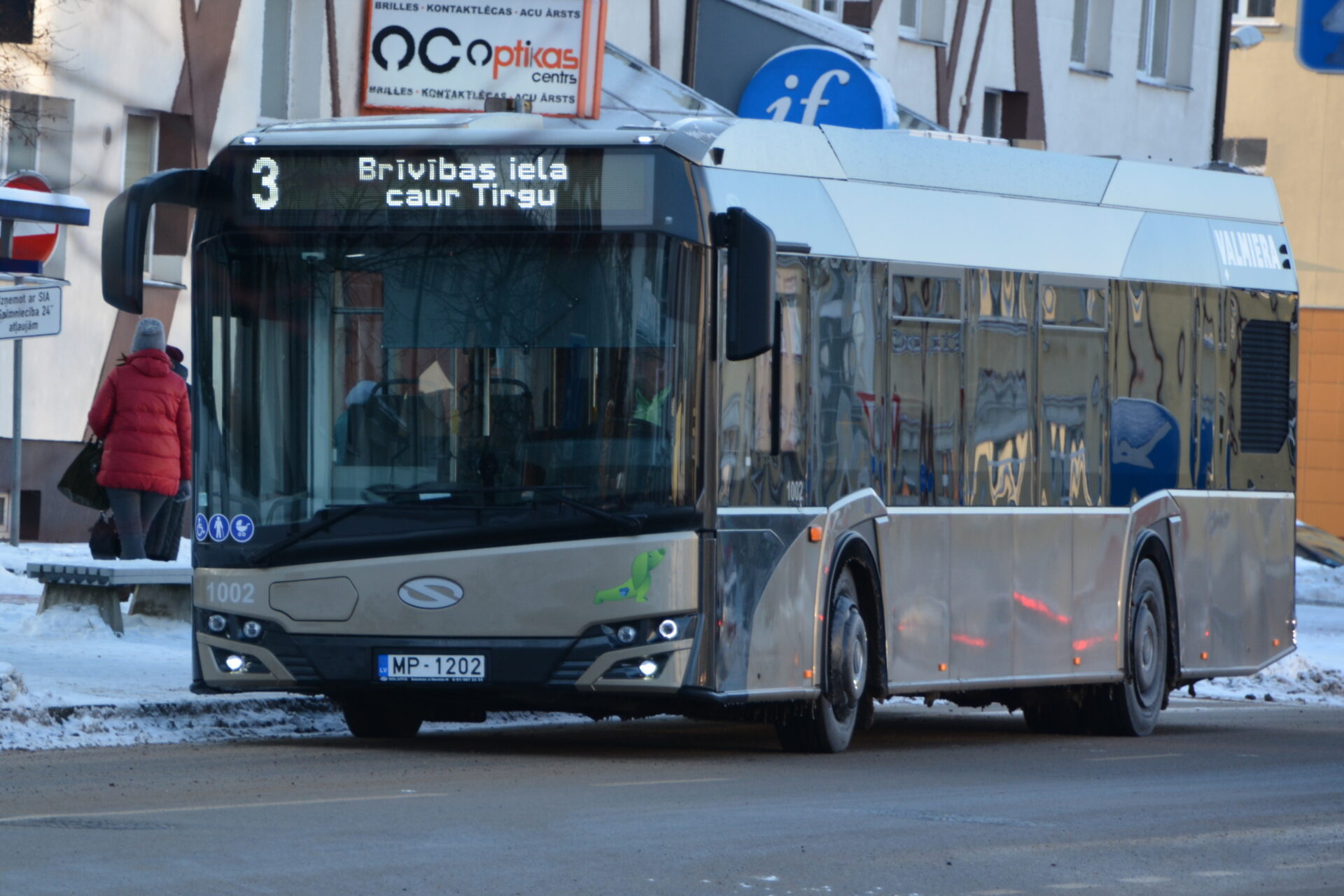 Autobusu kustības izmaiņas pārceltajā darba dienā