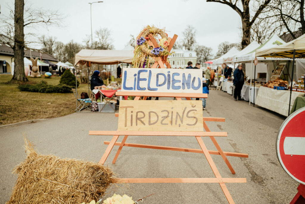 Aicina mājražotājus un amatniekus pieteikties dalībai tirdziņā “Kocēnu pavasaris 2025”