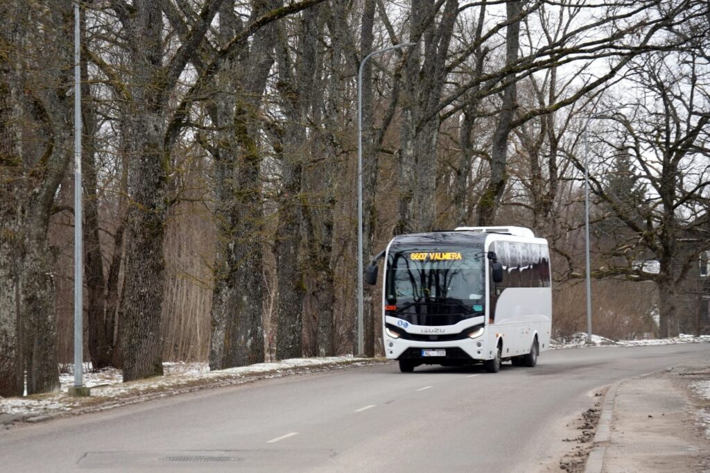 Izmaiņas autobusu kustībā skolēnu pavasara brīvlaikā